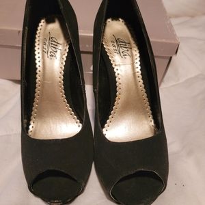 MOVING SALE NEED GONE ASAP!!!